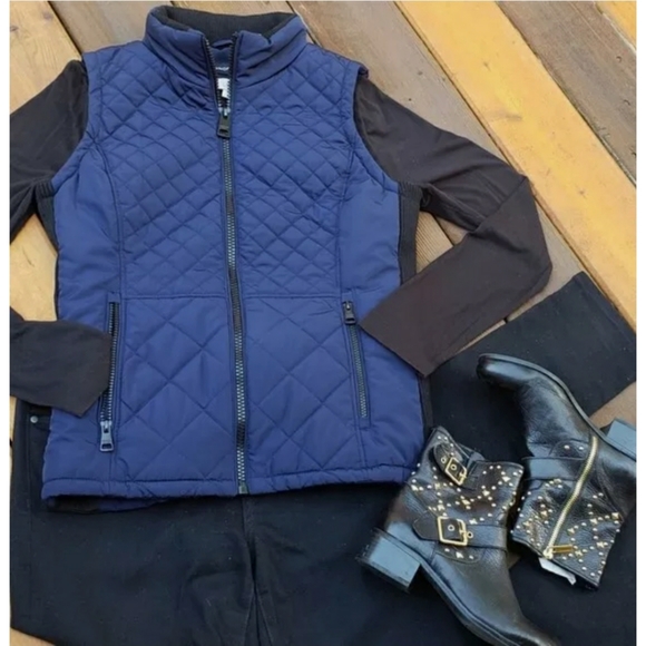 SOLD Lot of (4) Vests assorted size colors - Picture 6 of 9